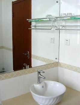 Juranzhijia Business Hotel Жинан Екстериор снимка