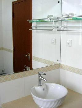 Juranzhijia Business Hotel Жинан Екстериор снимка